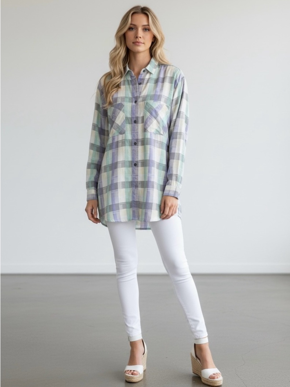 Patagonia Multicolor Purple White and Green Plaid Button Down Shirt - Picture 2 of 7